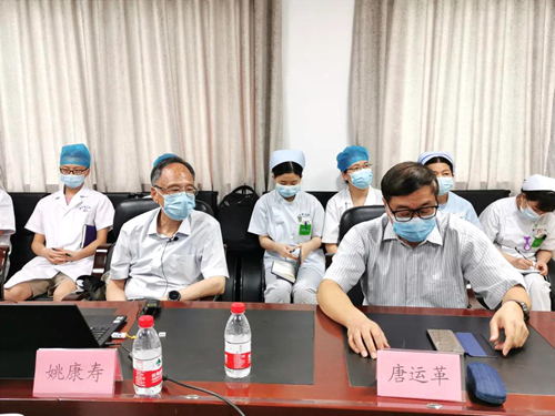 1632030086704893.jpg 专家们逐一解答我院医护人员提出的问题_副本.jpg