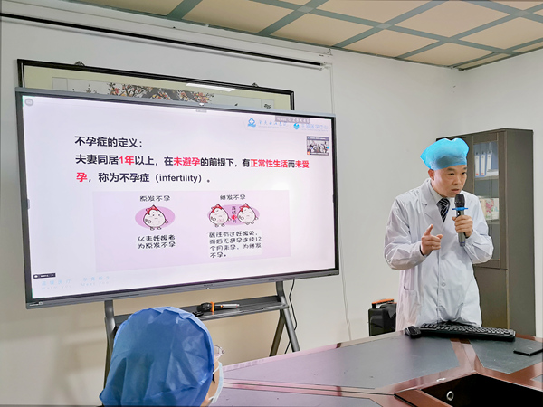 1638499790106752.jpg 马院培训现场 (2)_副本.jpg