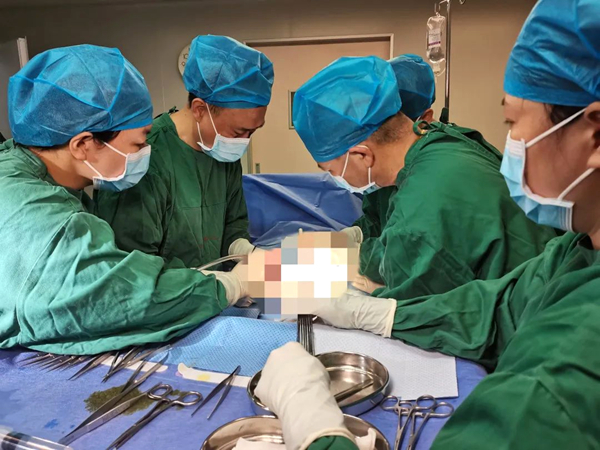肇庆西江医院首例显微外科睾丸切开取精术 肇庆西江医院首例显微外科睾丸切开取精术
